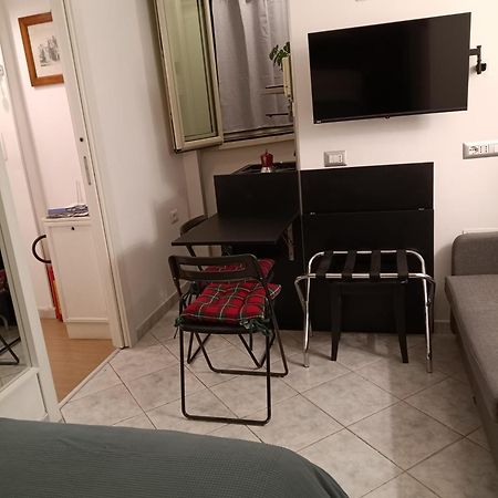 La Residenza Napoli Chiaia Short Let Apartment Superior Via Chiaia 82 Exteriör bild