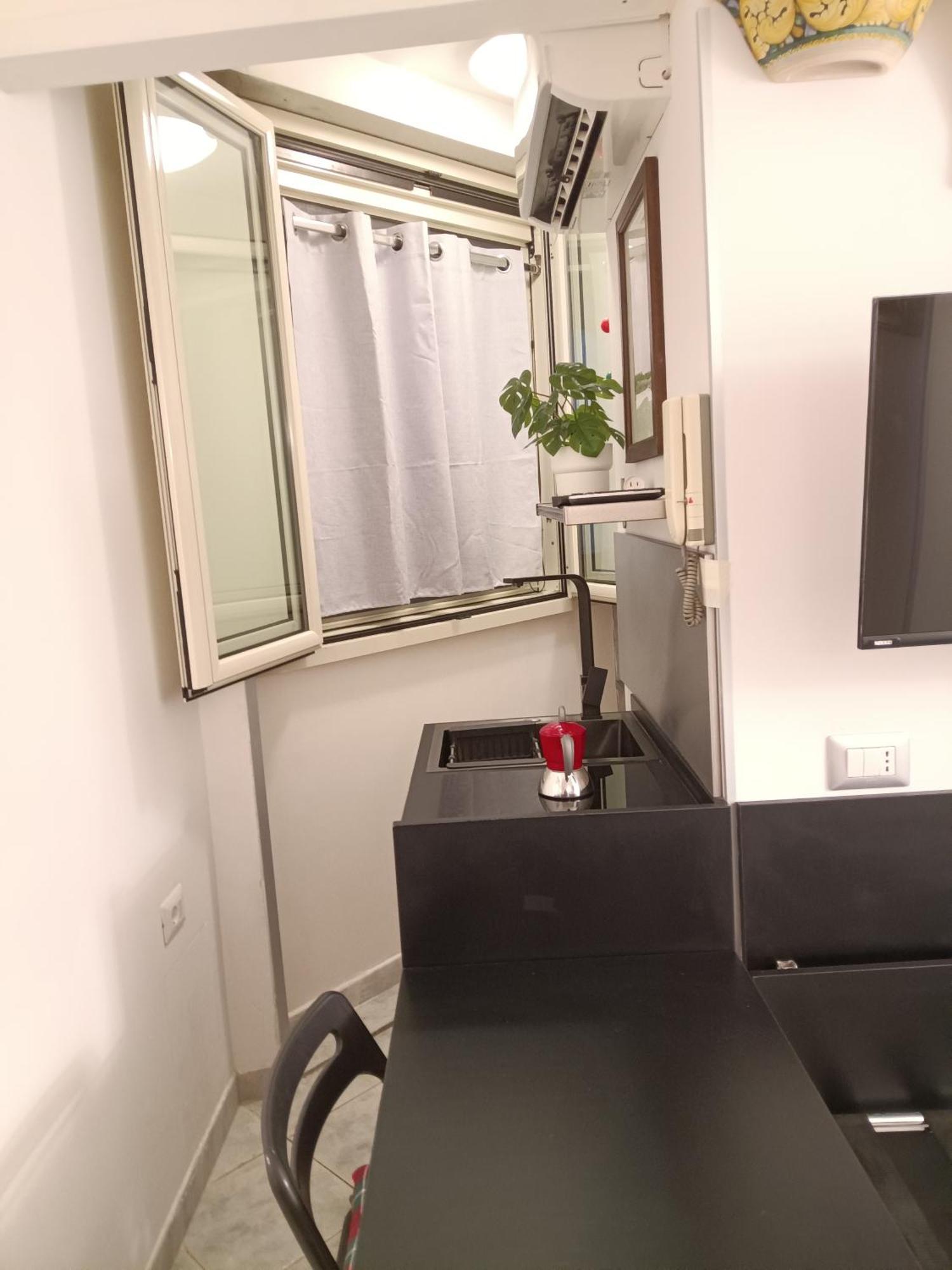 La Residenza Napoli Chiaia Short Let Apartment Superior Via Chiaia 82 Exteriör bild