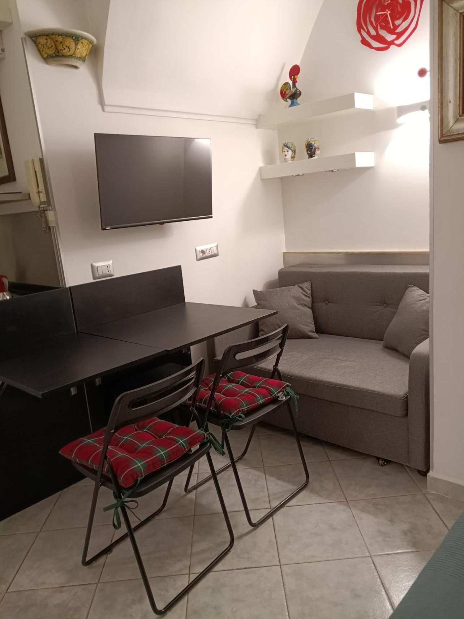 La Residenza Napoli Chiaia Short Let Apartment Superior Via Chiaia 82 Exteriör bild