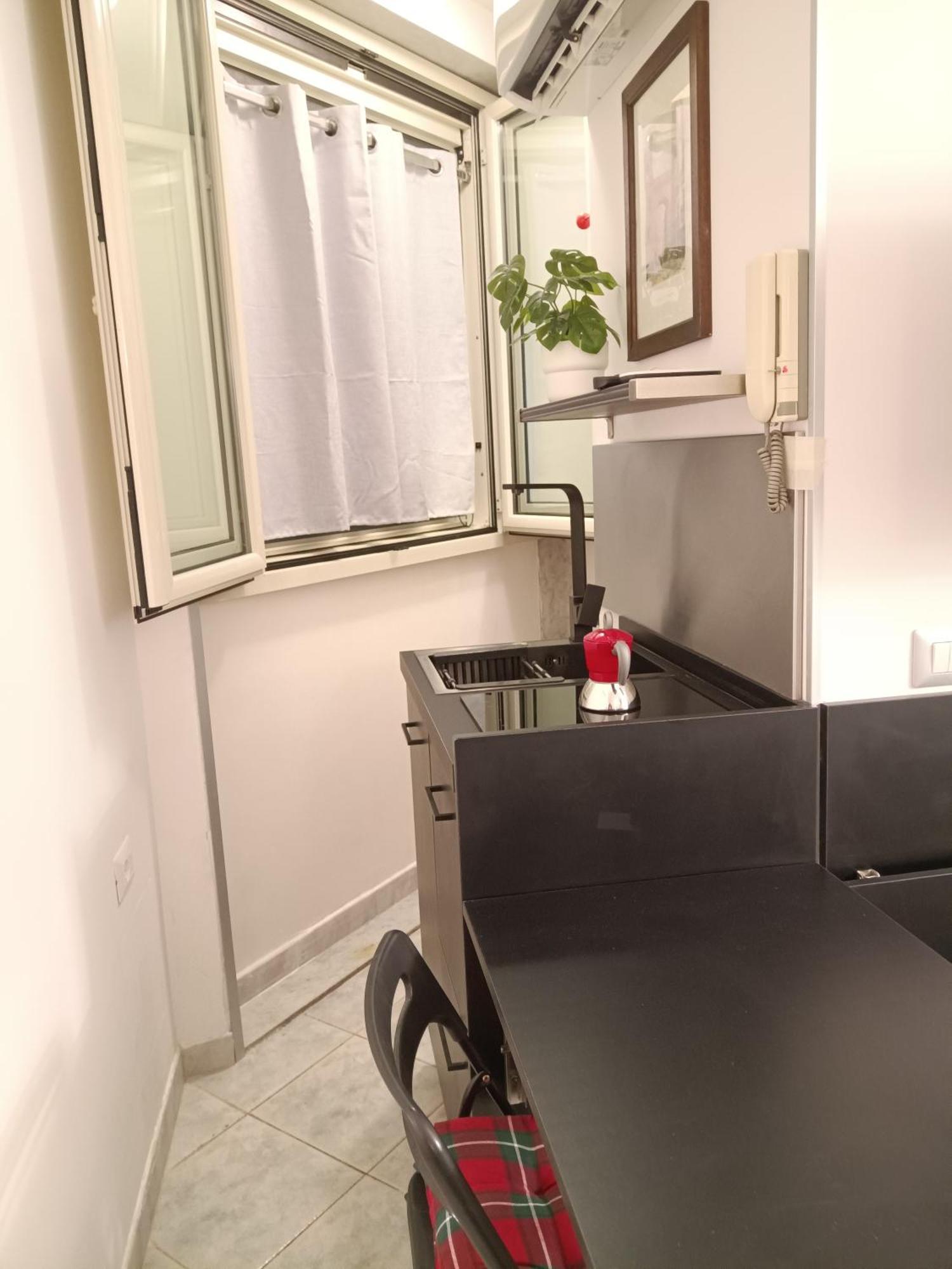 La Residenza Napoli Chiaia Short Let Apartment Superior Via Chiaia 82 Exteriör bild