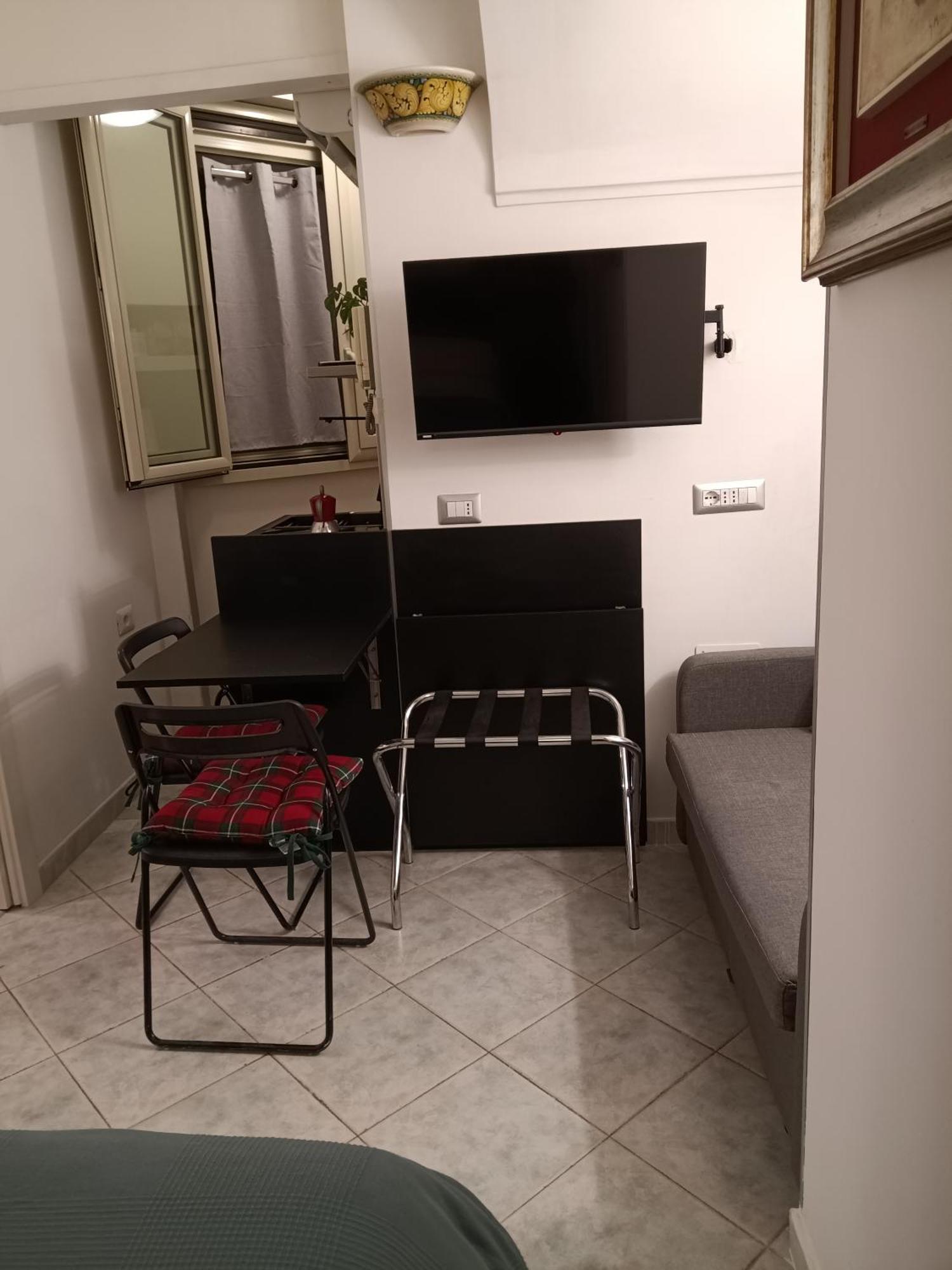 La Residenza Napoli Chiaia Short Let Apartment Superior Via Chiaia 82 Exteriör bild