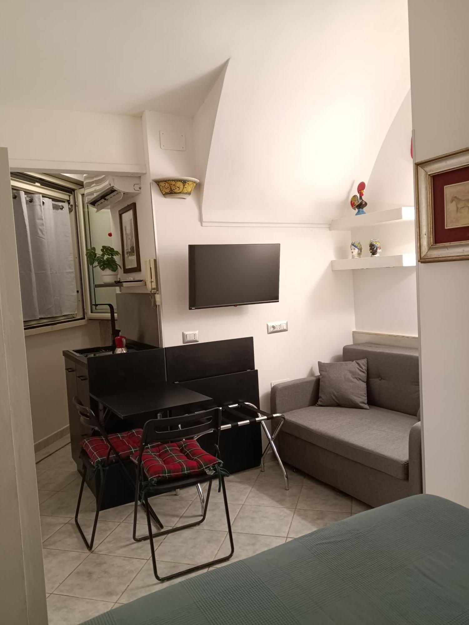 La Residenza Napoli Chiaia Short Let Apartment Superior Via Chiaia 82 Exteriör bild